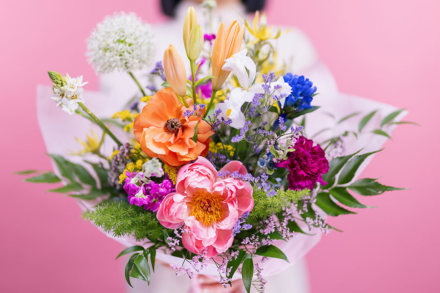 Mather's Day Flower Bouquet as a gift as a Gift Äitienpäivälahjat Kimput Äitienpäiväkukat